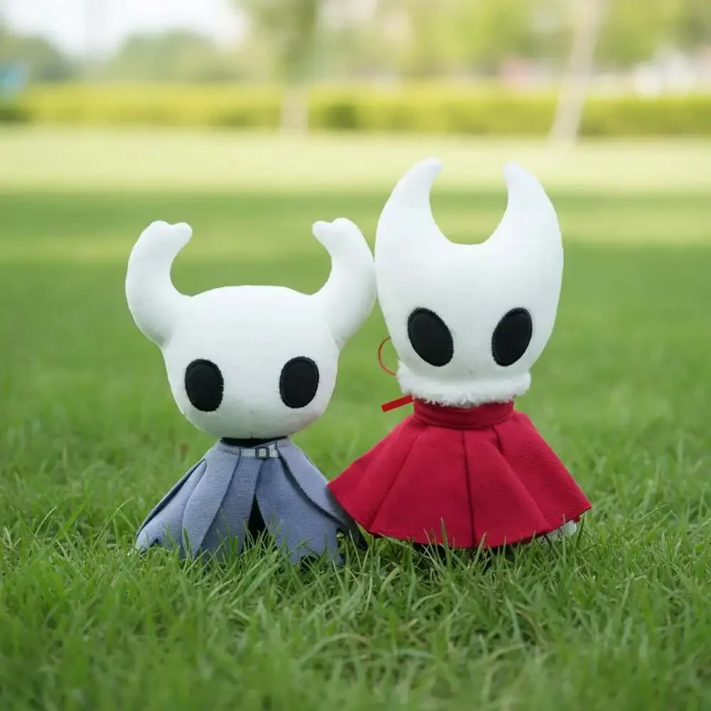 Hollow Knight Plushie：The Knight & Hornet Plush Doll - Gift for Silksong Fans